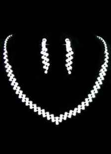  Quelle parure pour ma robe Svp? - 2