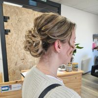 Selon vous quelle coiffure est la plus jolie ? - 4