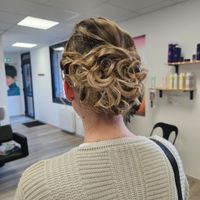 Selon vous quelle coiffure est la plus jolie ? - 5