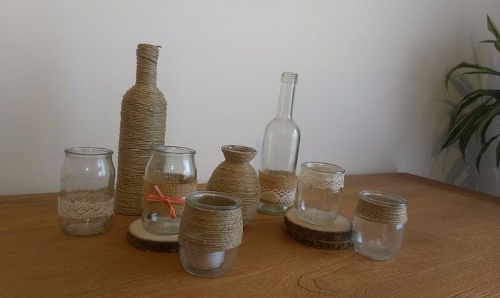 vases bouteilles et jute