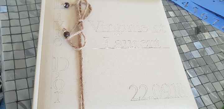 Livre d'or customisé fini - 1