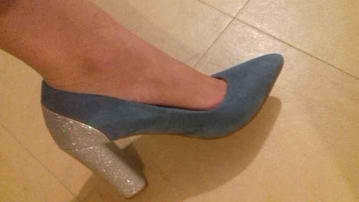 Chaussures. - 2