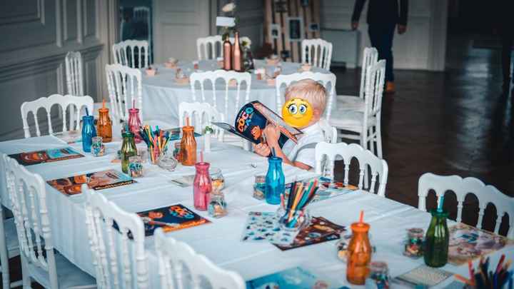 La table des enfants qui se trouvait au fond de la première salle