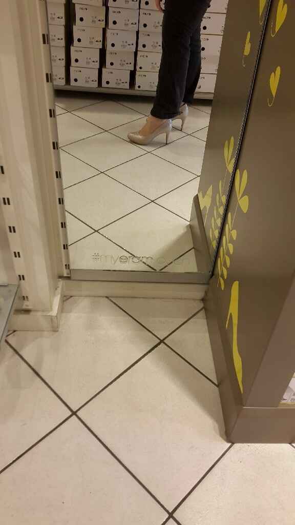 Comment sont vos chaussures - 1