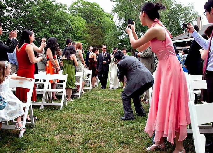 Pour ou contre les photos par les invités ? - 2