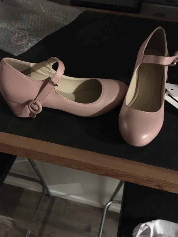 Chaussures trouvées - 1