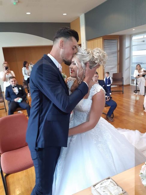 Désormais Mme r  💍👰🏼🤵🏽🤍 2