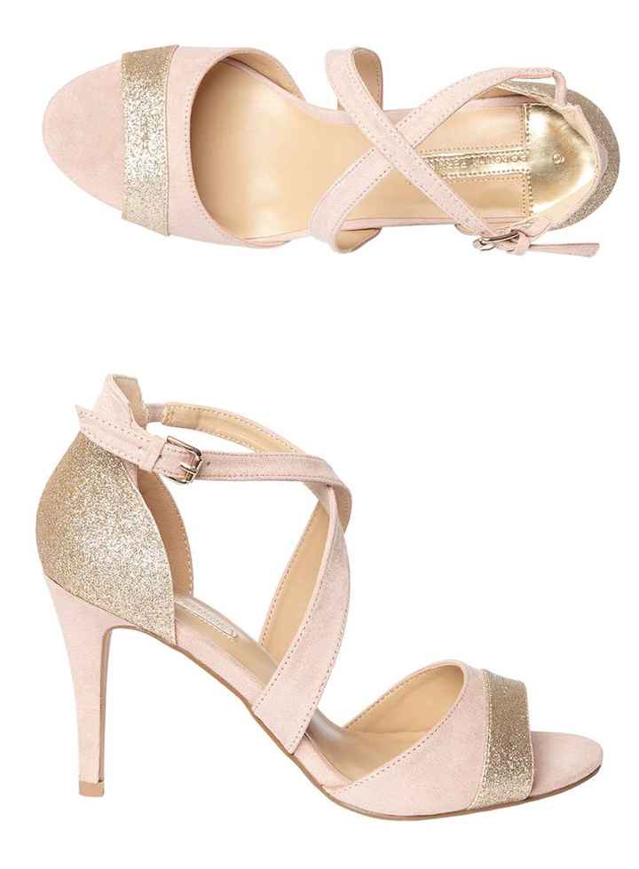 La paire de chaussure - 1