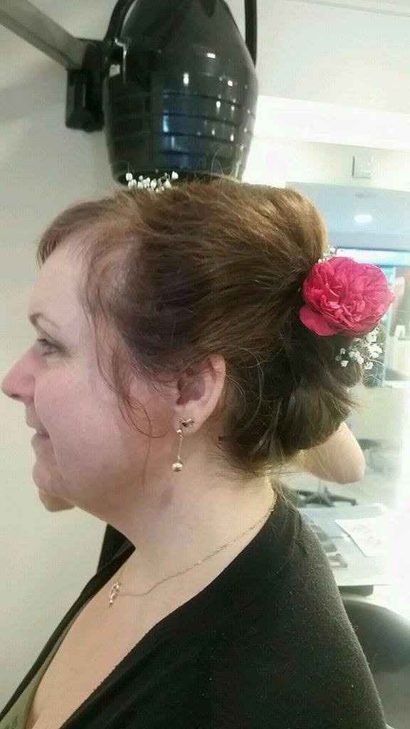 Coiffure coté gauche