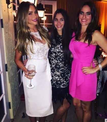 Sofia Vergara et deux amies 