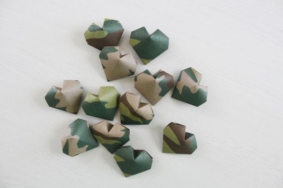 Mariage theme militaire origami coeur