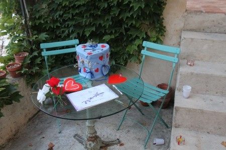 LIVRE ET URNE