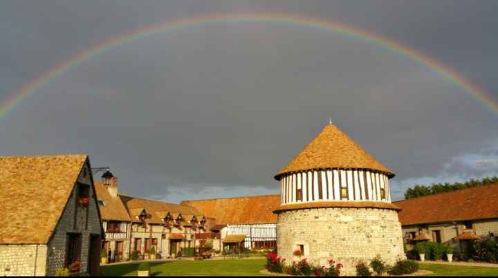Décorations, lieux, tenue, pastel, fleurs séchées, le seigneur des anneaux. Visuel global de notre m