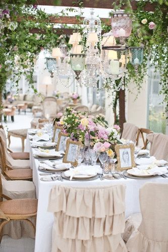 Décoration de table florale et romantique