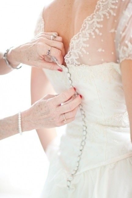 Robe de mariée à boutons