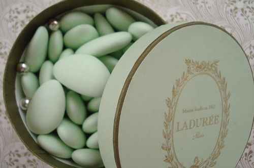 Les dragées Ladurée