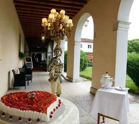 fraisier  wedding cake 