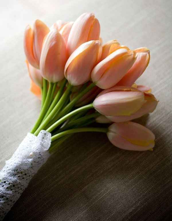 bouquet de mariée tulipes