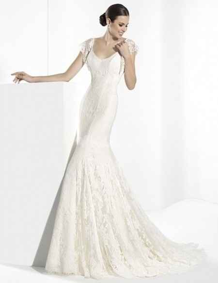 robes de mariée col rond 