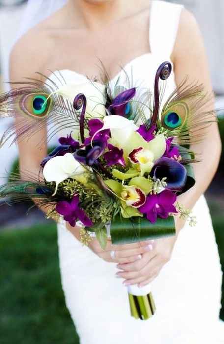 Bouquet de mariée en plumes de paon