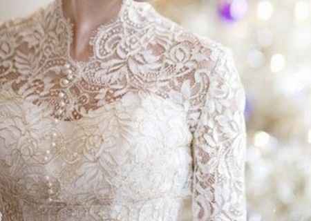 Robe de mariée à boutons