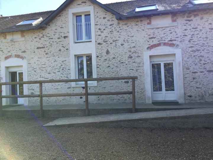 Exterieur salle x2 + chambre 