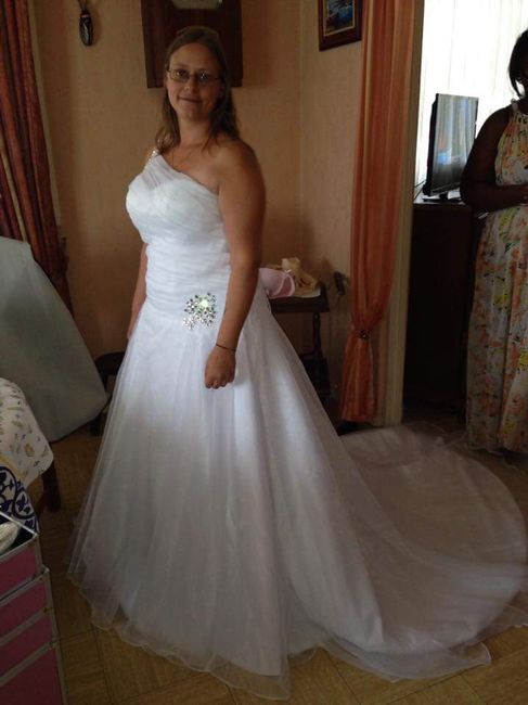 Robes de mariée sur mesure, le nouveau " dress for you " à saint martin de fontenay quelqu'un connai