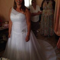 Robes de mariée sur mesure, le nouveau " dress for you " à saint martin de fontenay quelqu'un connai