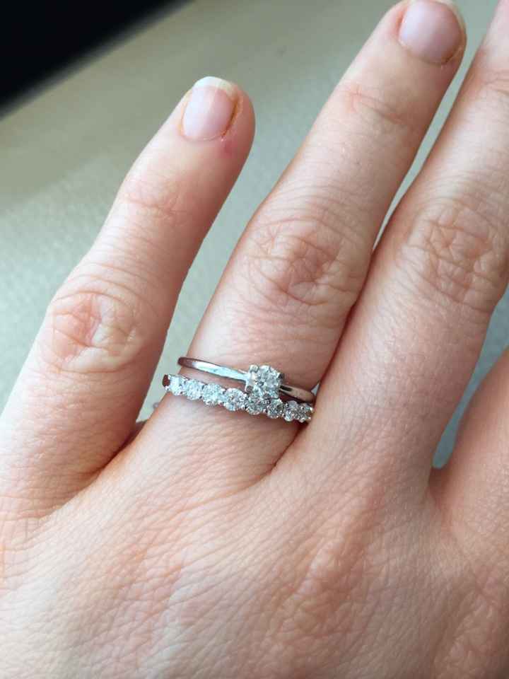 Allez-vous accorder votre alliance avec votre bague de fiançailles ? - 1
