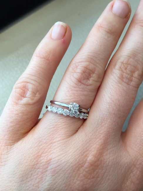 Allez-vous accorder votre alliance avec votre bague de fiançailles ? - 1