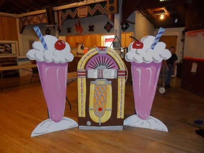 Juke box & Milk shake