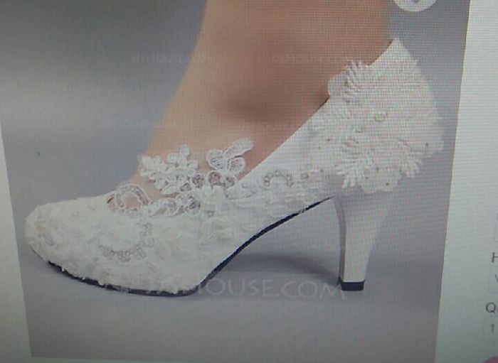  Chaussures claires - 1