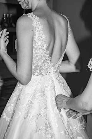 Tu en penses quoi du dos de cette robe de mariée ? - 1