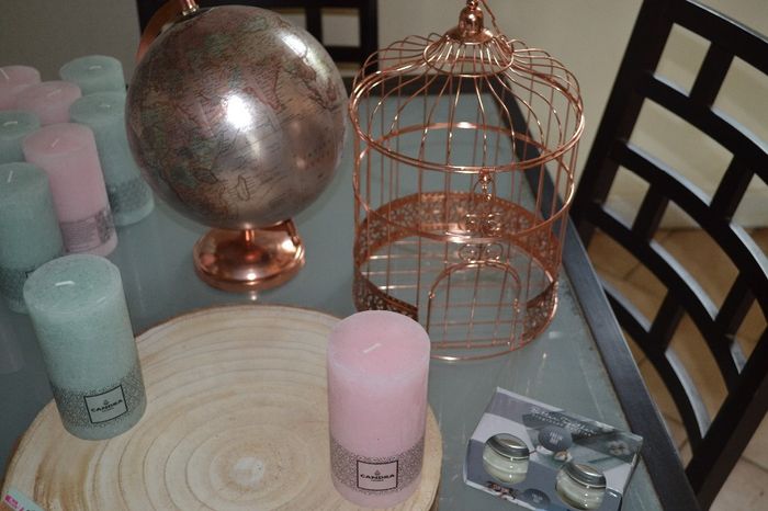 Le globe & la cage oiseaux pour la table livre d'or - Le rondin et les bougies en centre de tables