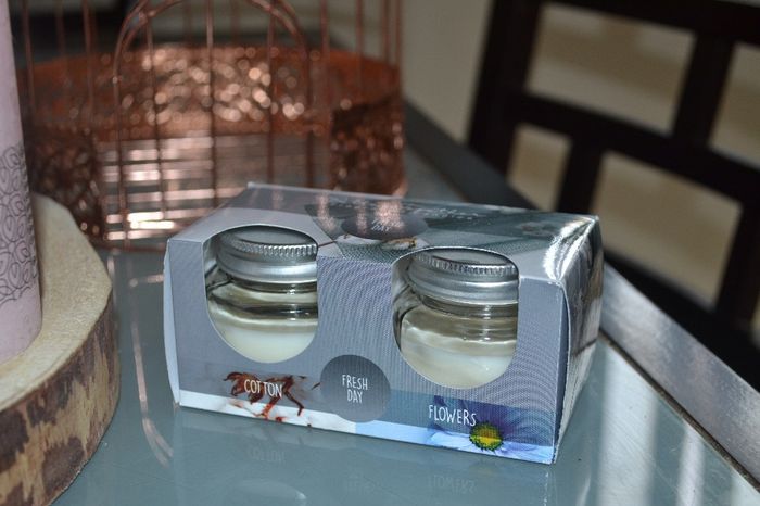 Les bougies qui seront personnalisées et offertes aux invitées féminines :)