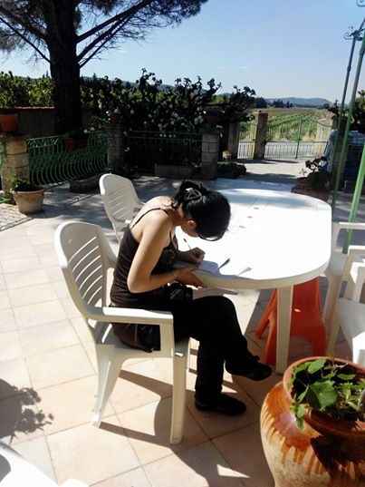 en train de préparé le sommaire pour le classeur des préparatifs