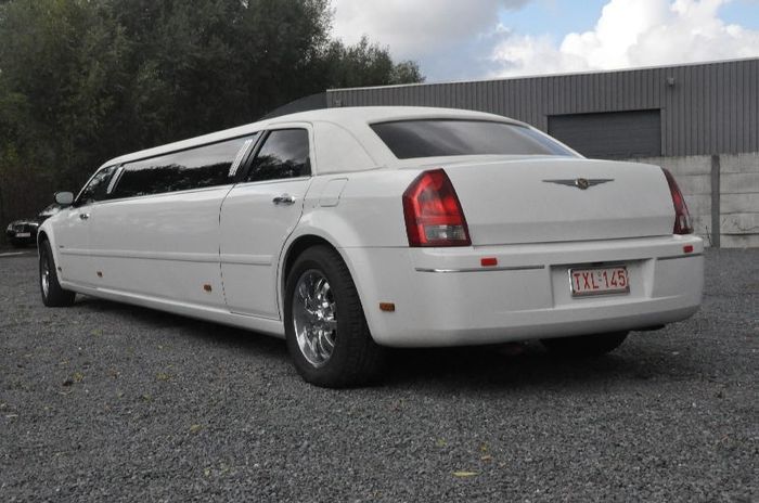 Chrysler 300C Limousine Tiffany