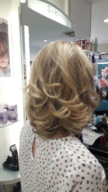 Coiffure cheveux mi long 1