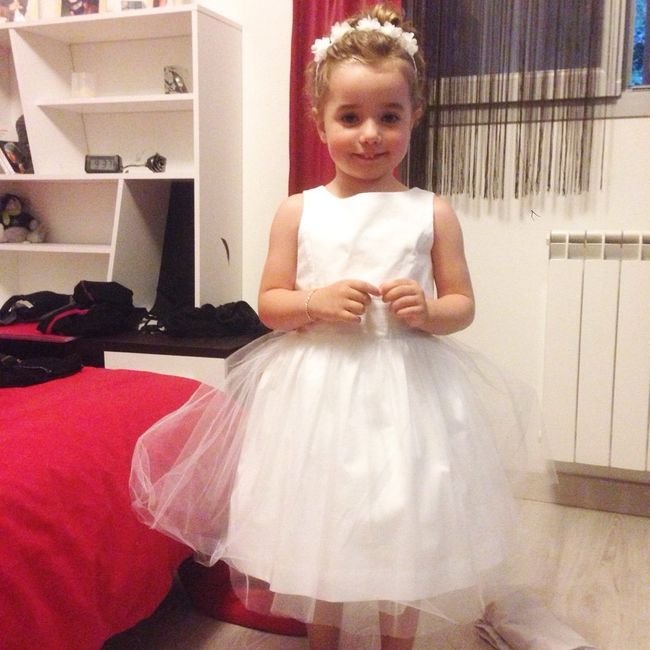Tenue pour les petites filles du cortège - 1
