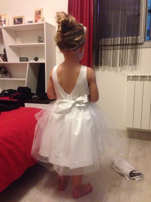 Tenue pour les petites filles du cortège - 2