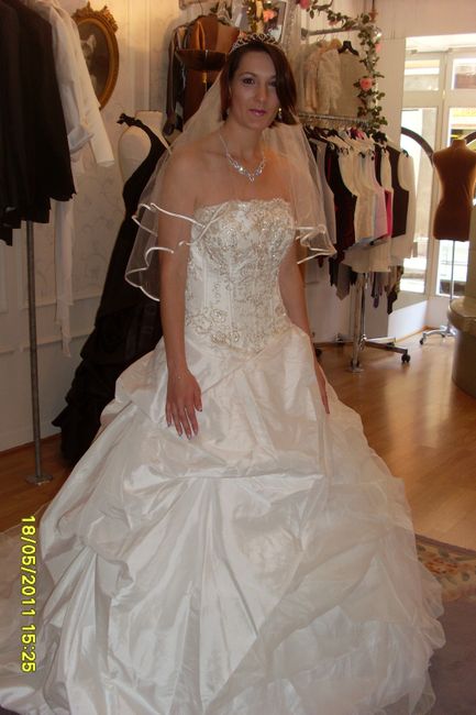 ESSAYAGE DE ROBE