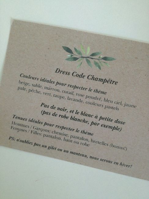 Robe invitée avec du blanc - 1