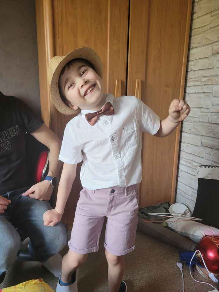 Tenu de mon petit de 5ans trouvé - 2