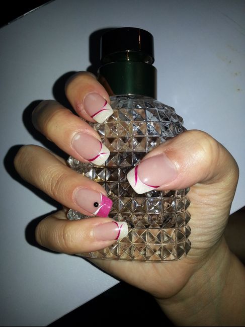 Vous et vos ongles ...  - 1