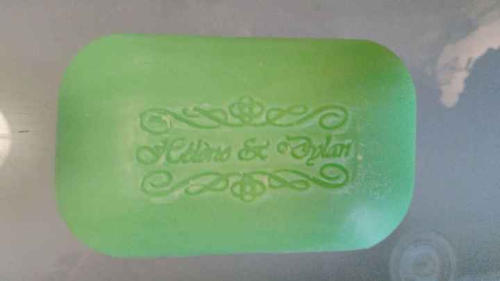 Cadeau invité : savons personnalisés - 1