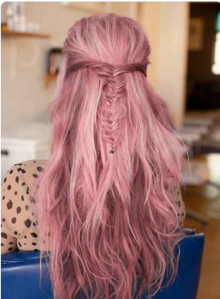  Voici quelques coiffures de mariées aux cheveux colorés - 5