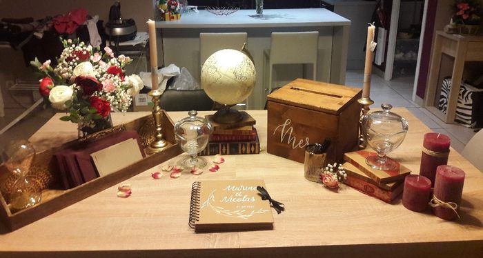 Table urne/libre d’or - 1