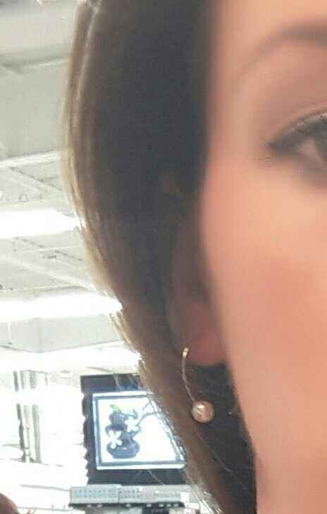 Montrez moi vos boucles d'oreilles svp - 1