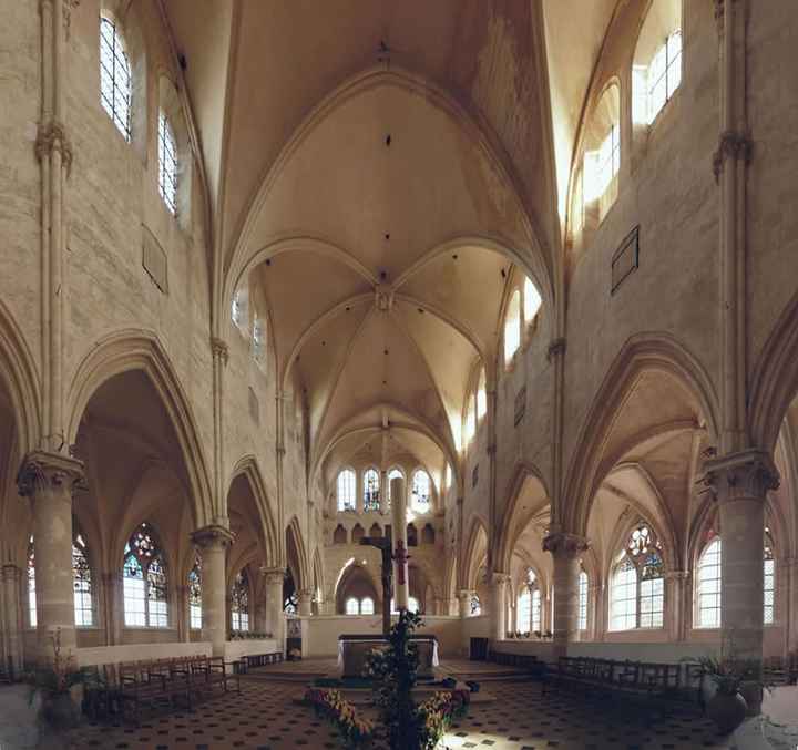 collegiale de Champeaux
