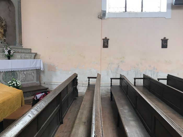 Les murs de l’eglise : une catastrophe 😭😭😭 - 2